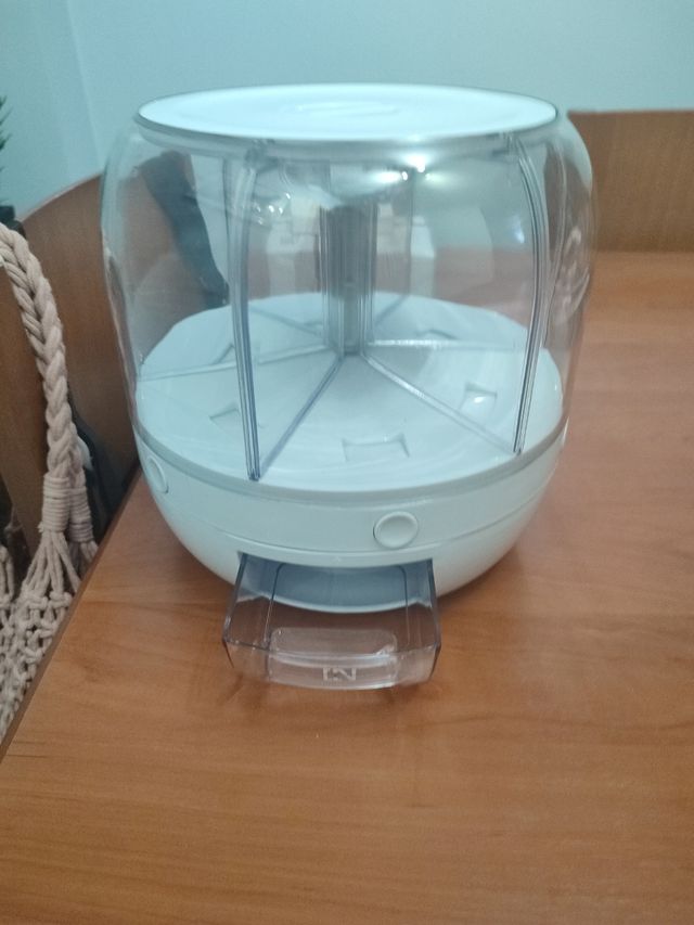 Almacenador de alimentos 