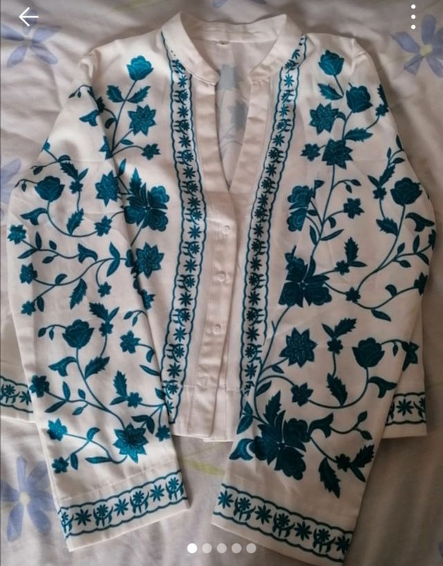 Preciosa camisa mujer estampada