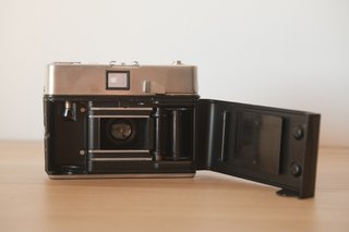 Cámara analógica Zeiss Ikon Contessa LKE