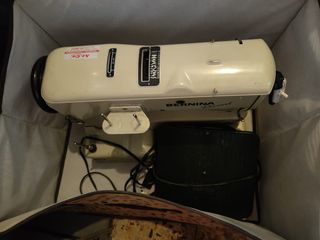 Macchina da cucire Bernina Record