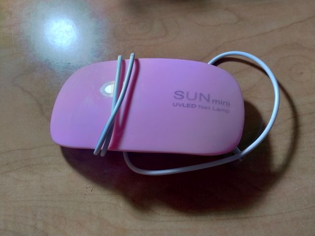 Lampara uñas
