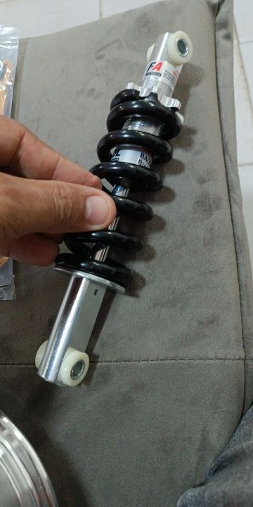 Suspensión de bicicleta y patinete