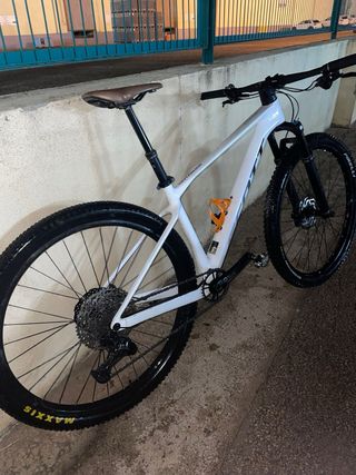 Scott scale 930 2024 M