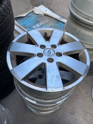 Llantas ford
