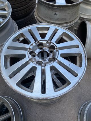 Llantas ford
