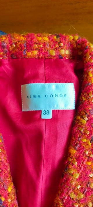 Traje chaqueta de lana. Alba Conde.