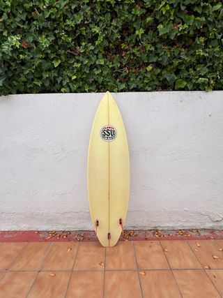 Tabla de surf Impact x Essus 5’11