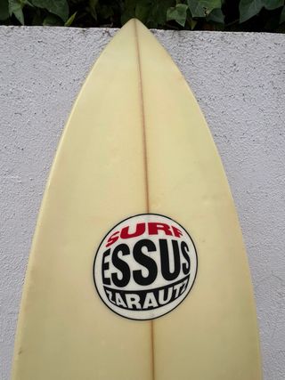 Tabla de surf Impact x Essus 5’11