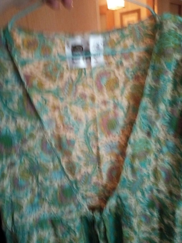 Precioso vestido cruzado verde