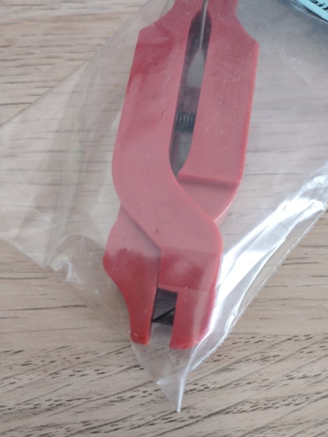 Alicates STONFO para plomos.