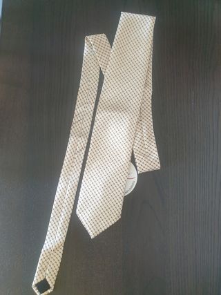 Corbata a estrenar 