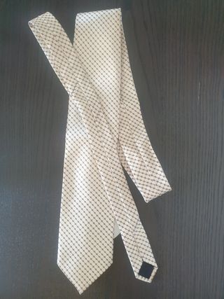 Corbata a estrenar 