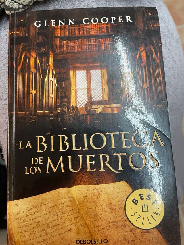 La biblioteca de los muertos