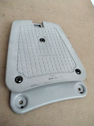259997 - Kit soporte baúl Piaggio Free