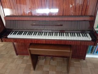 Piano de pared