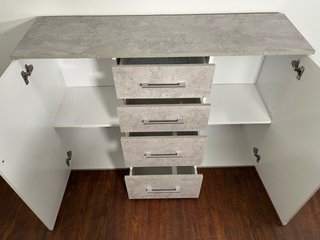 COMODA APARADOR DE 2 PUERTAS 4 CAJONES