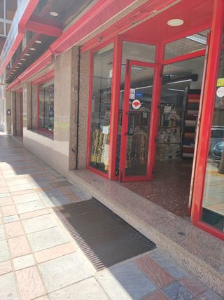 Oficina - Local en venta Alado de colegio academia