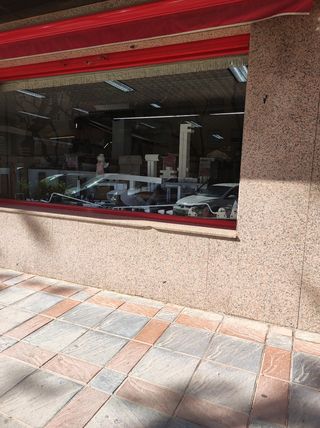 Oficina - Local en venta Alado de colegio academia