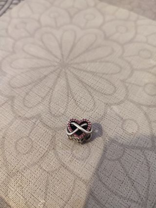 Charm Pandora Corazón Rojo Infinito