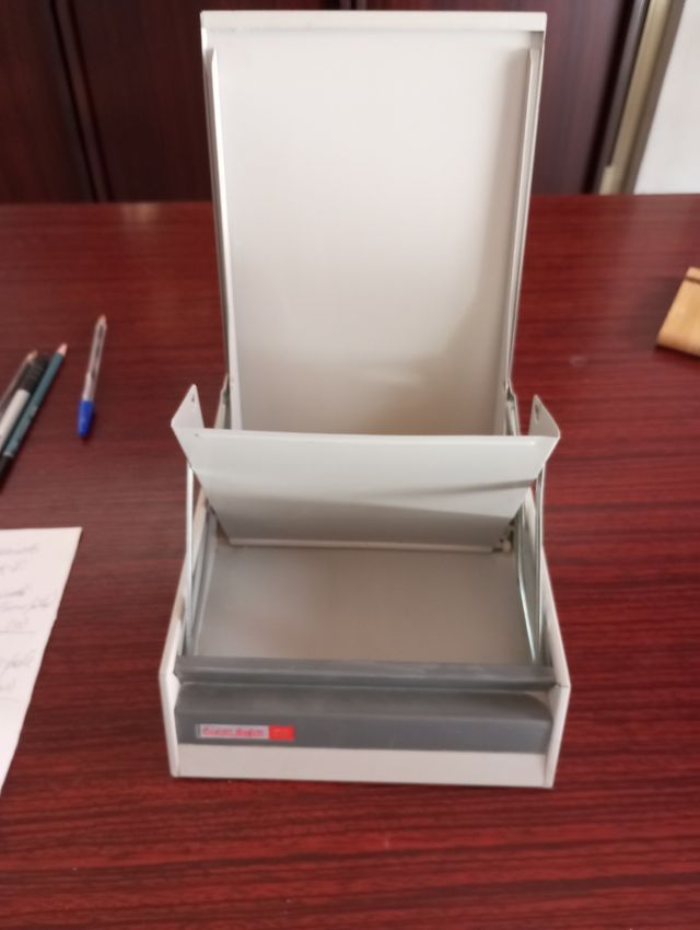 Schedario vintage da tavolo