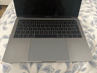 Macbook pro con touchtbar