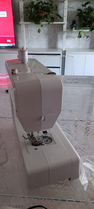 Mini máquina de coser portátil