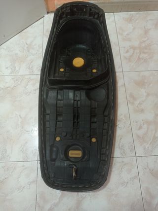 SILLIN DE MOTO .125.c.c.HONDA