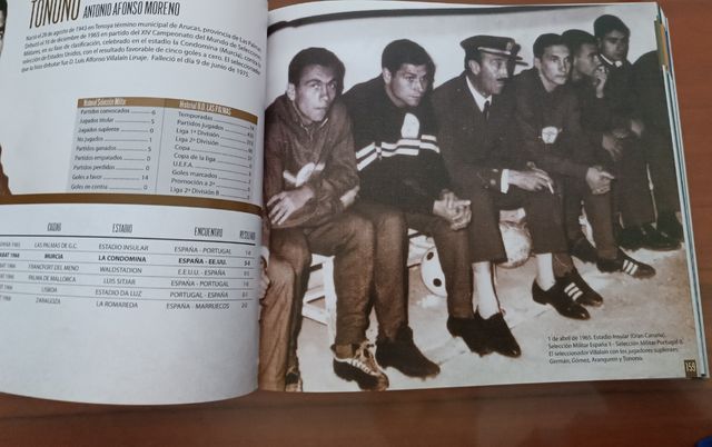 Libro amarillos.con la roja