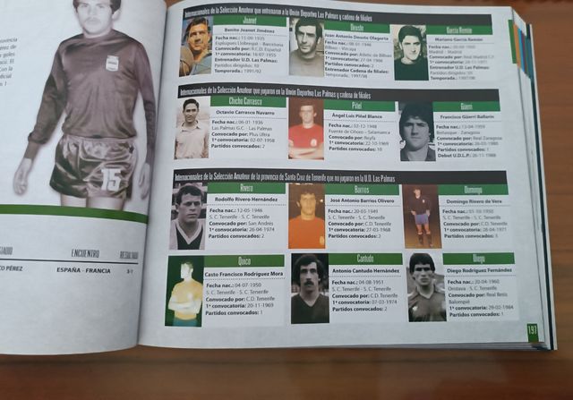 Libro amarillos.con la roja