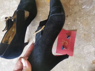 Zapatos tacon Sara Navarro. Bajada precio