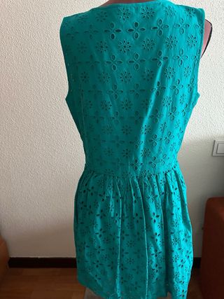 Vestido bordado de algodon , L, como nuevo 