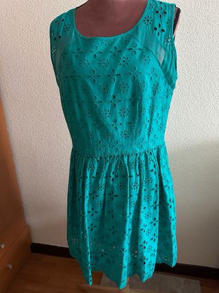 Vestido bordado de algodon , L, como nuevo 
