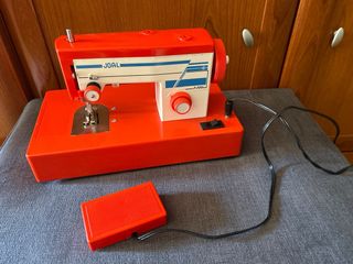 Maquina de coser electrica PICCOLA