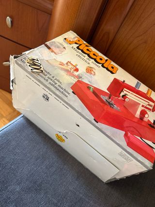 Maquina de coser electrica PICCOLA