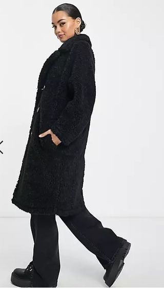 Abrigo negro borreguito Urbancode 70% DESCUENTO