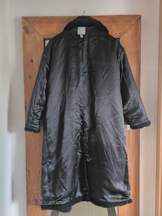 Abrigo negro borreguito Urbancode 70% DESCUENTO