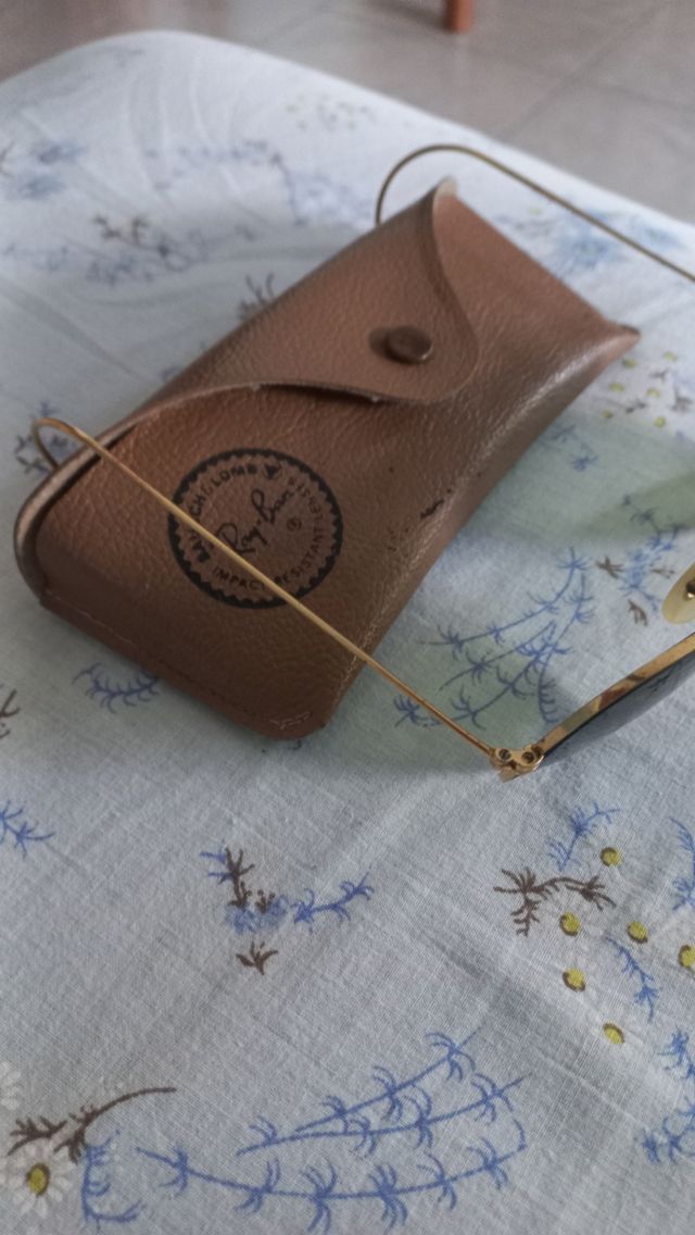 Occhiali da sole Ray-Ban vintage anni 80