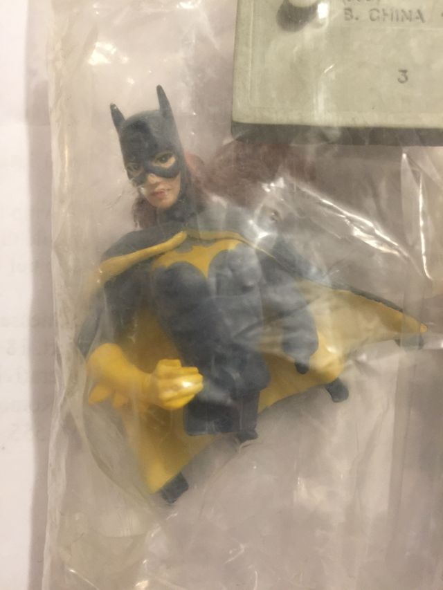Bandai Batman Gashapon Batgirl Jim Lee Design