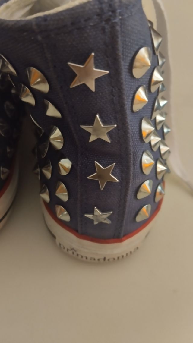 Sneakers alte con borchie Prima Donna