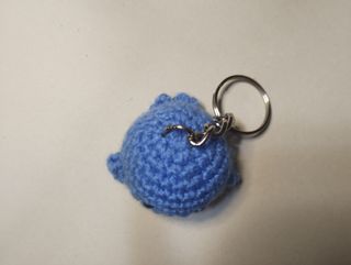pupazzo balena azzurra portachiavi amigurumi
