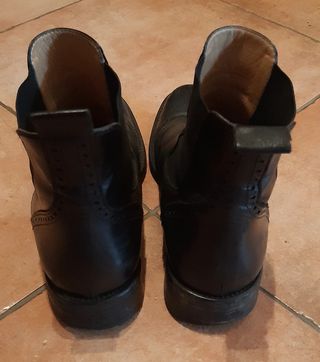 Stivaletti neri in pelle n.36 (prezzo trattabile)
