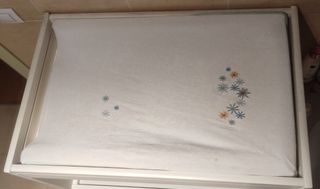 Cambiador de madera blanco, de bebe