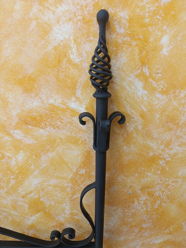 Testiera antica in ferro