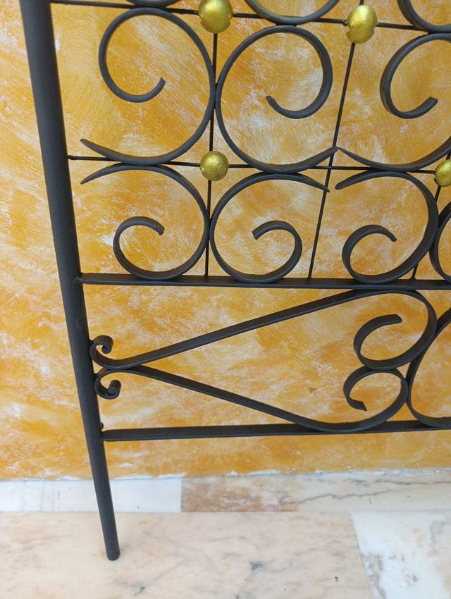 Testiera antica in ferro