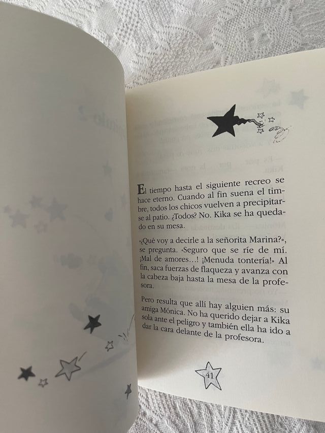 Libro "Kika Súperbruja loca por el fútbol"