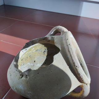 Maceta ánfora