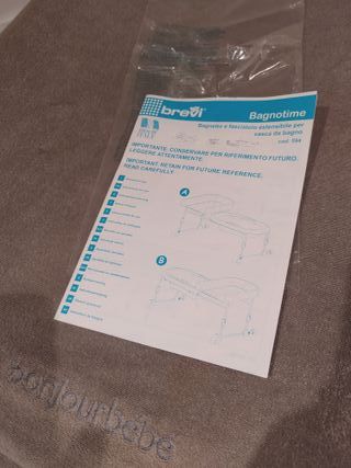 Bañera bebé con soporte sobre bañera