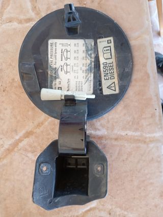 Tapa y tapón combustible Opel Astra h