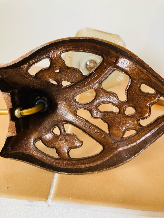 Lampada da tavolo, vetro tulipano in bronzo, vintage