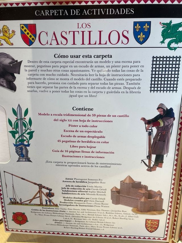 Los castillos y El firmamento: guías interactivas